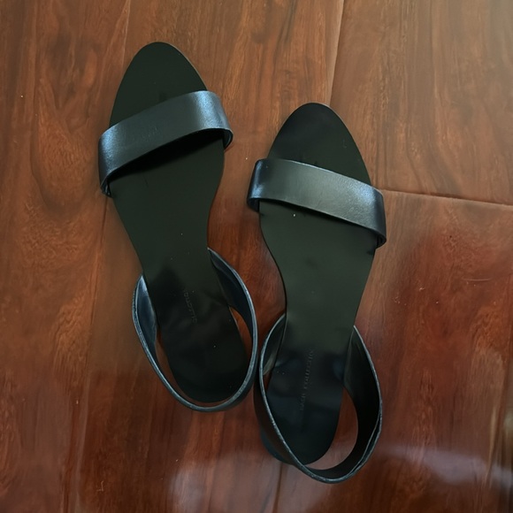 Elegant and minimal Zara flat sandal EU 37 / US 7 - Picture 2 of 6